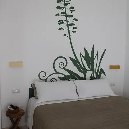 Lido Del Faro 게스트하우스 4*