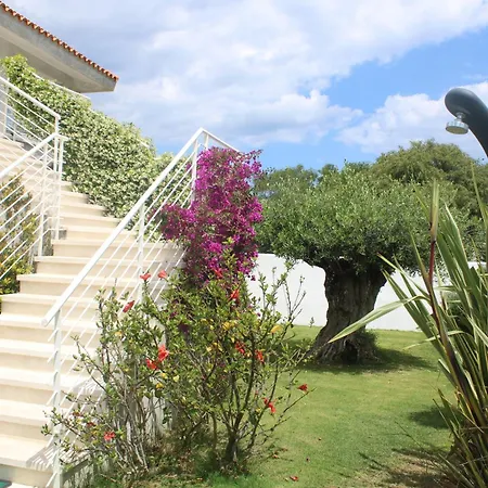 بيت ضيافة Lido Del Faro 4*